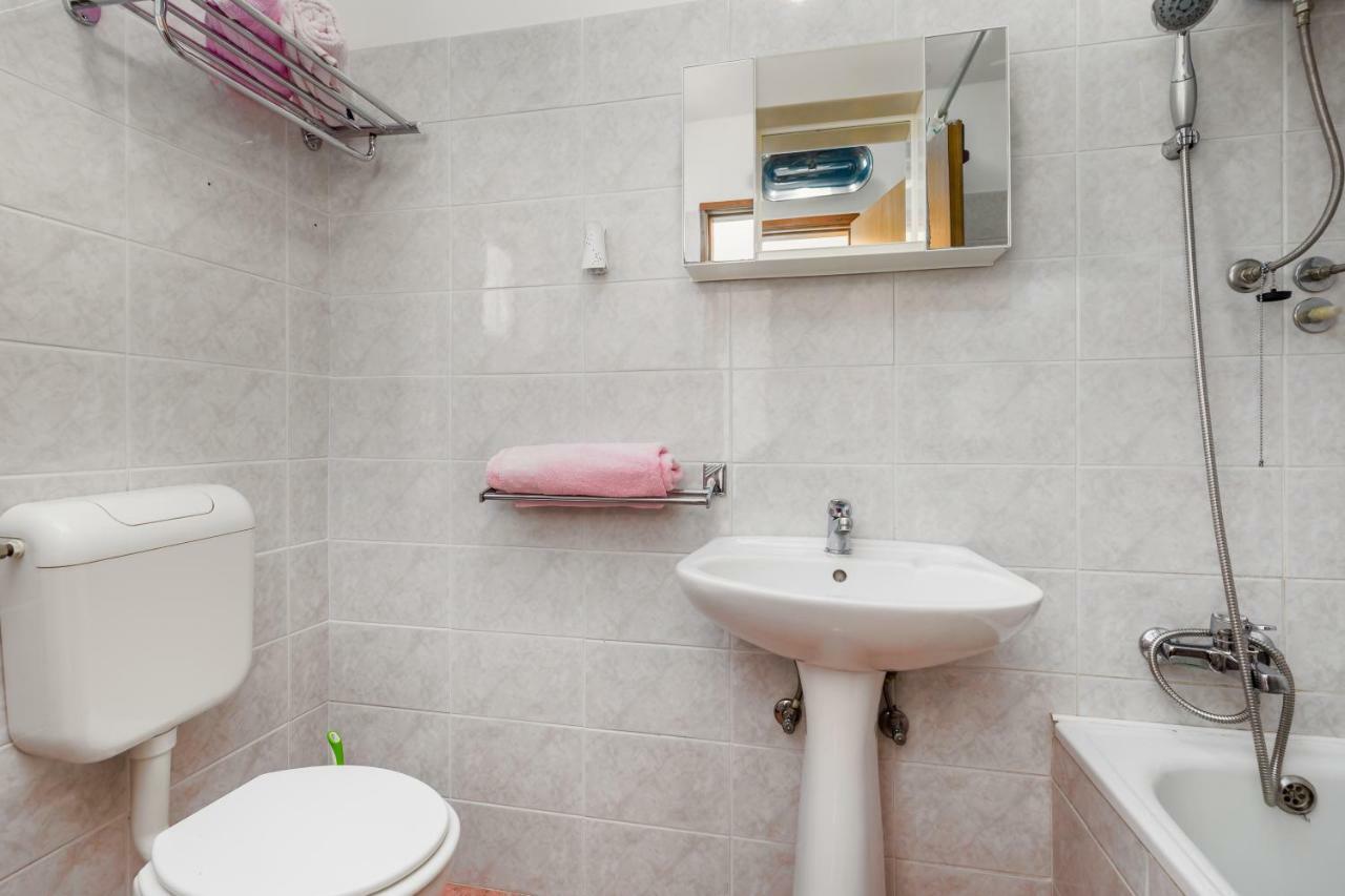 Apartmani Strott Pinezići Buitenkant foto