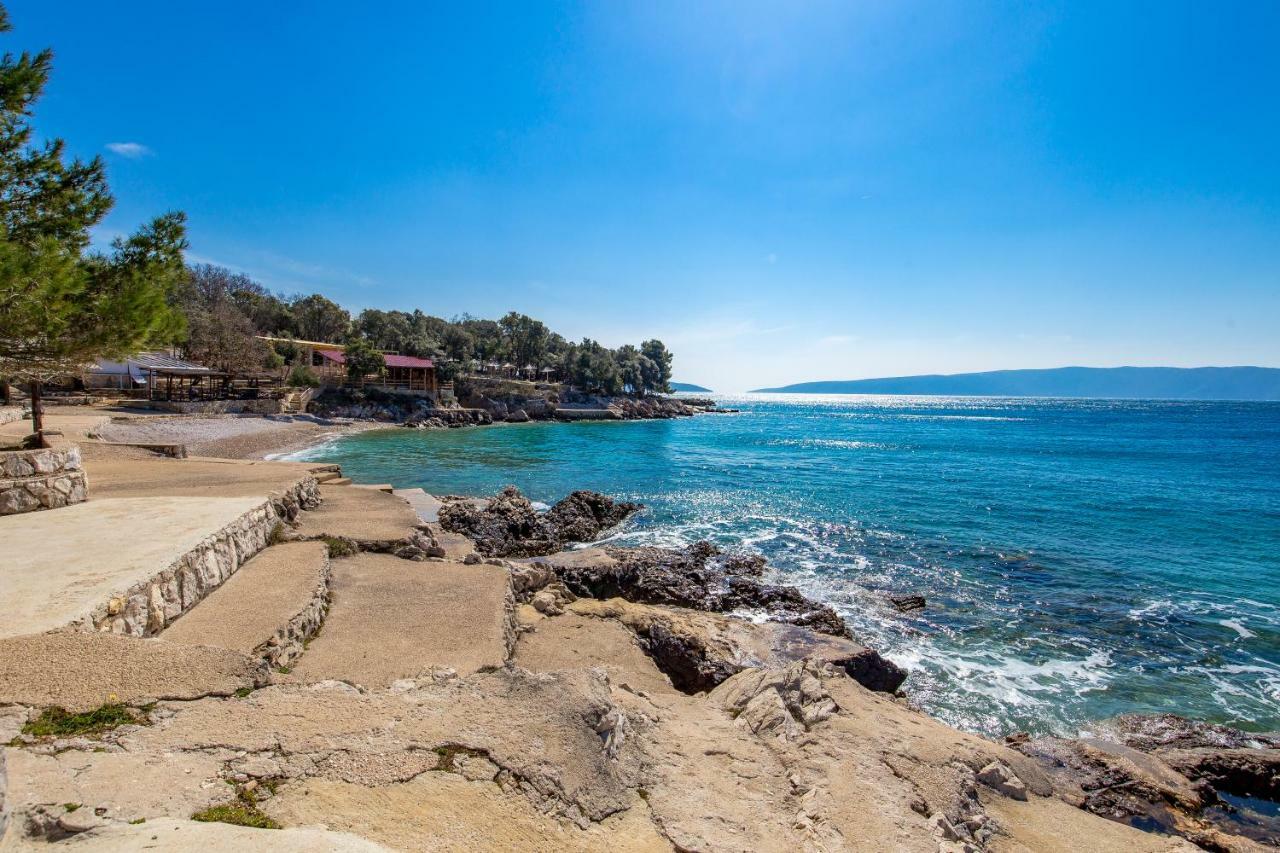 Apartmani Strott Pinezići Buitenkant foto