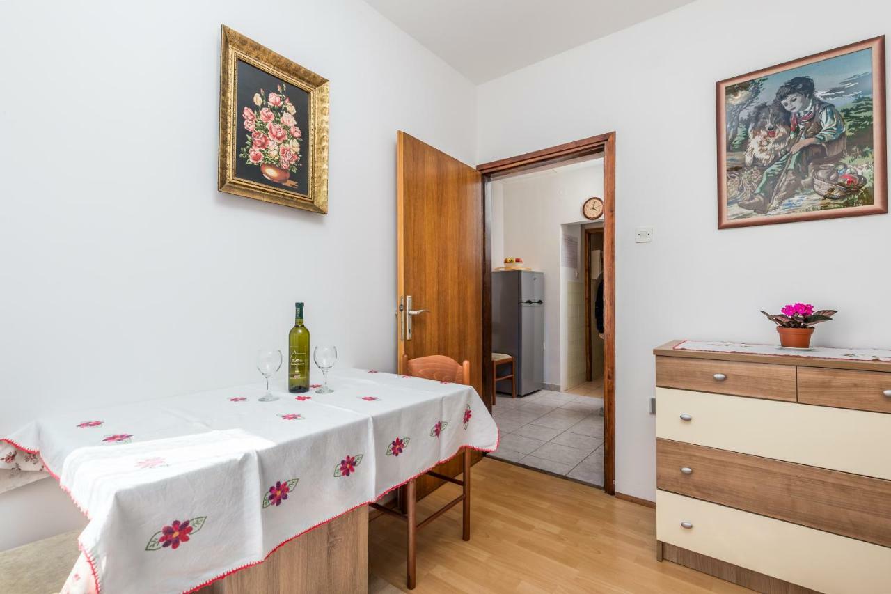Apartmani Strott Pinezići Buitenkant foto