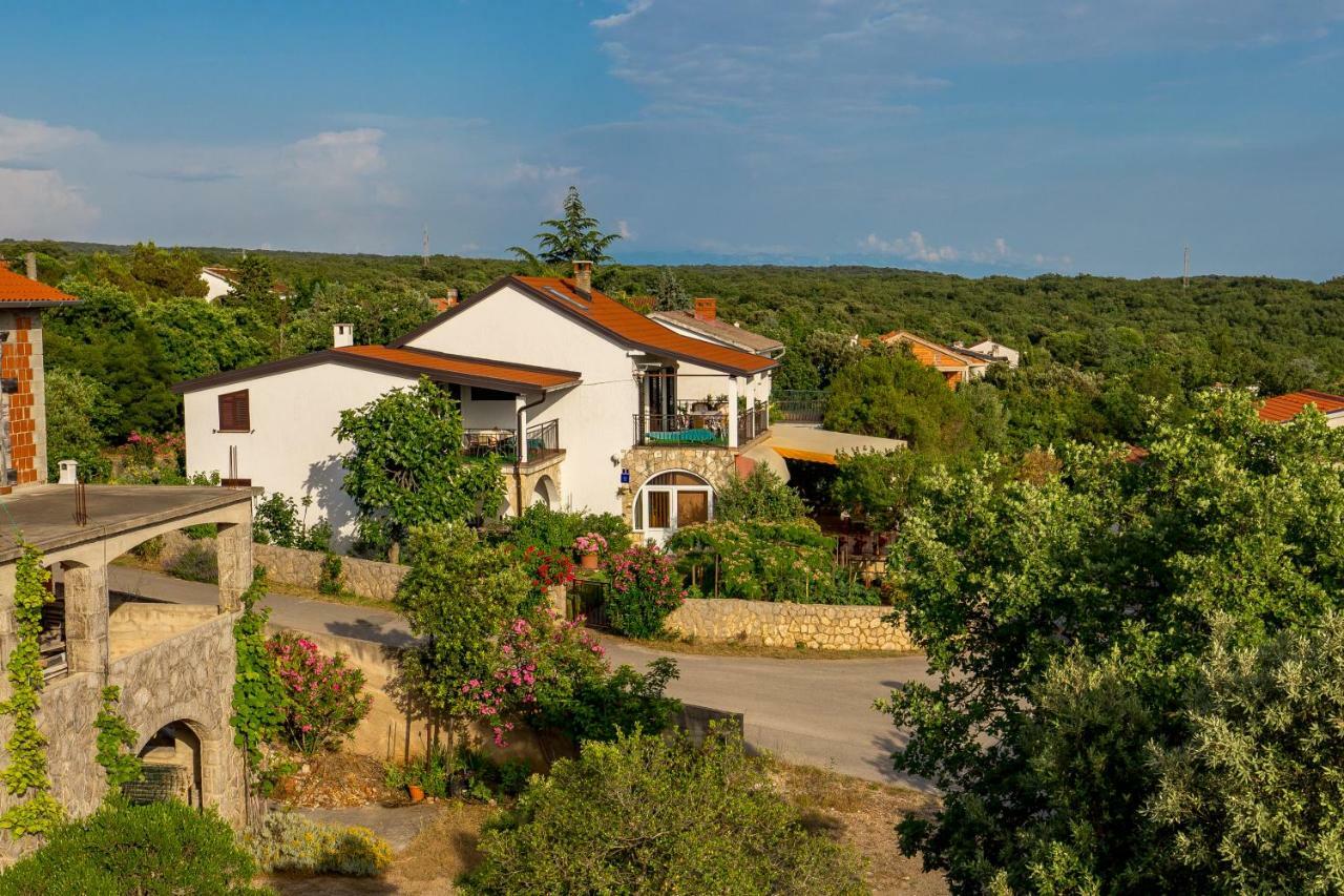Apartmani Strott Pinezići Buitenkant foto