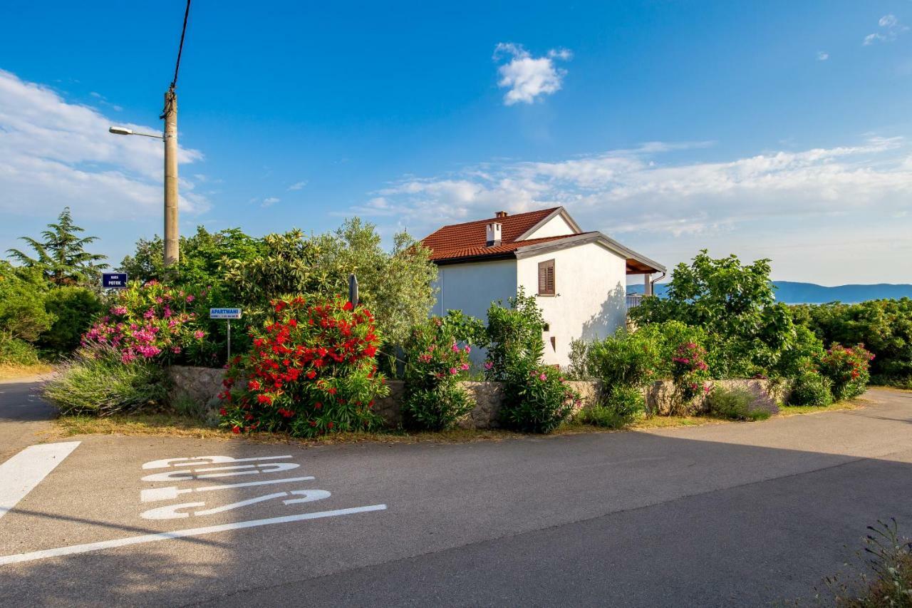 Apartmani Strott Pinezići Buitenkant foto